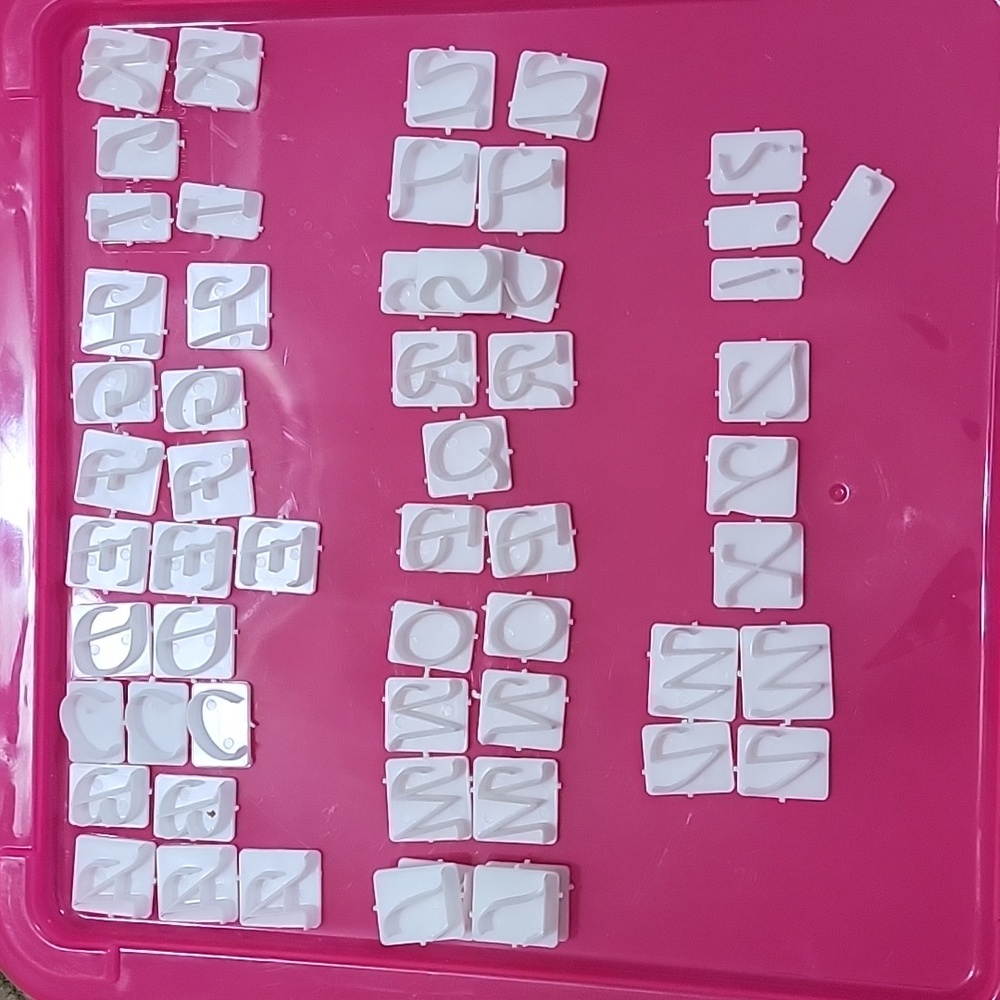 WILTON STAMP MOLD EMBOSSER CAKE FONDANT 57 PC ALPHABET LETTER PLASTIC SCRIPT